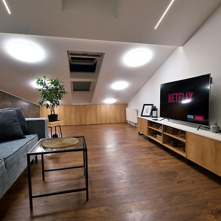 Last Floor Two Level Apartment With Fantastic View Рига Экстерьер фото
